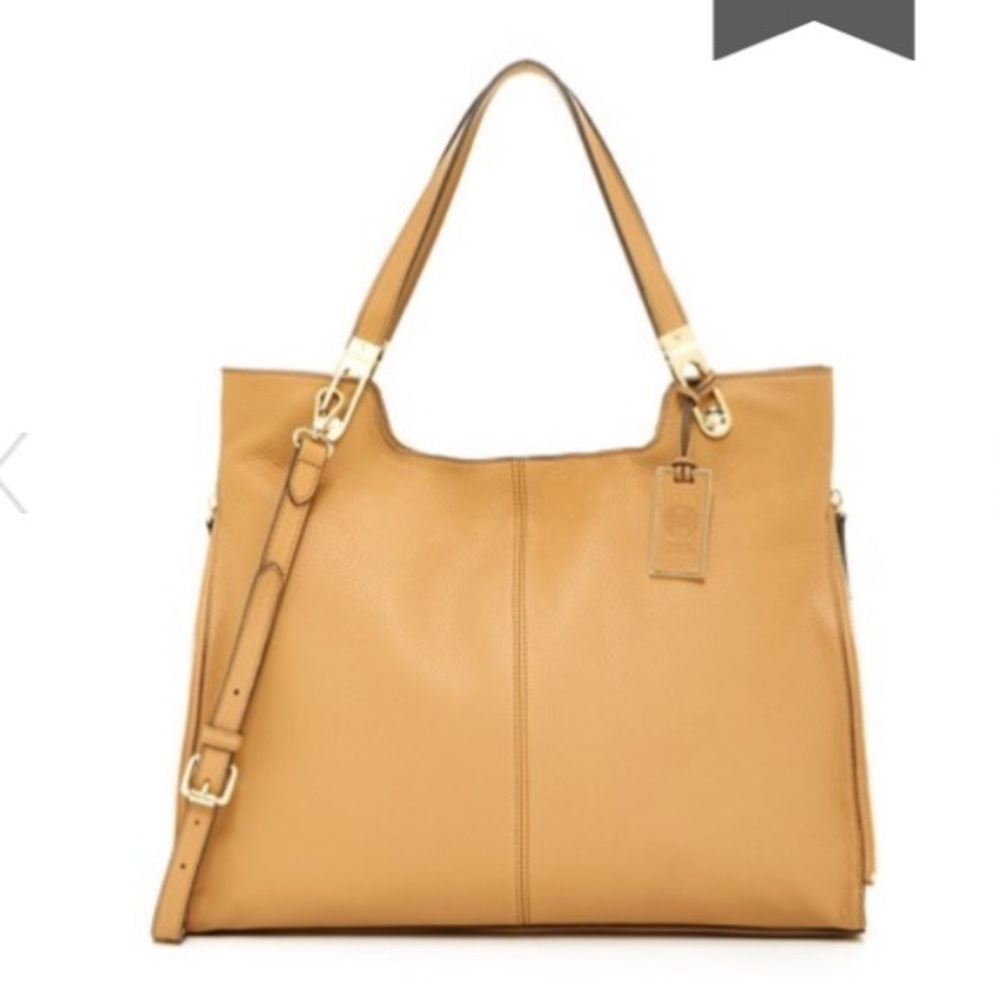 ✨Vince Camuto✨Jax Leather Tote Tan  (NWT)